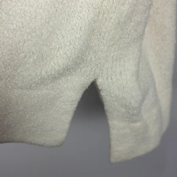 knix Men's Cream Crewneck Sweater - Picture 10 of 13